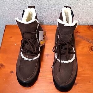 DEER STAGS WOMEN'S  LEATHER WINTER BOOTS SIZE 11 WATER RESISTANT BROWN